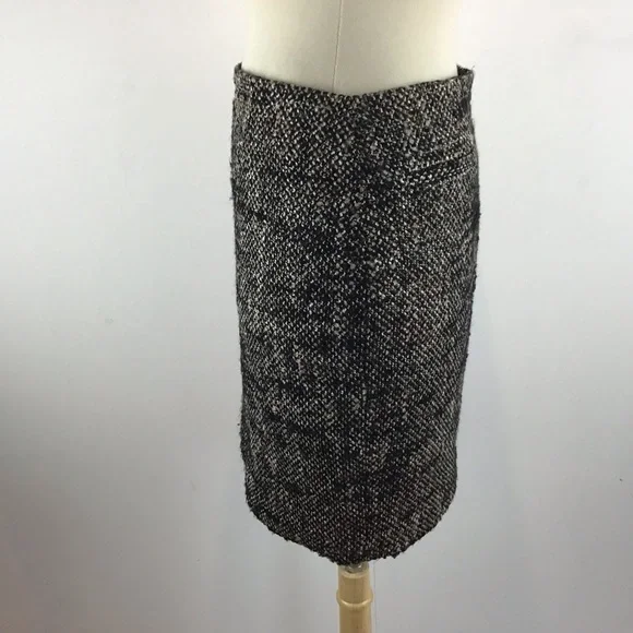 Elliot Lauren Black, White and tan wool blend fully lined Tweed Skirt Size 2 - Picture 6 of 11